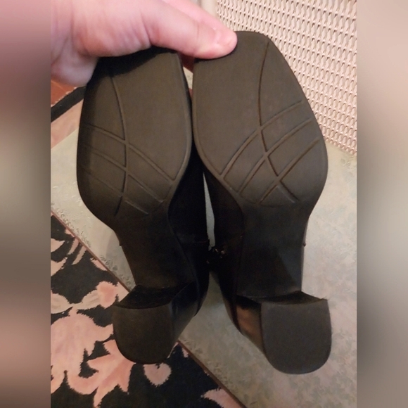 Ankle Heel Booties - Black colored - Picture 7 of 9